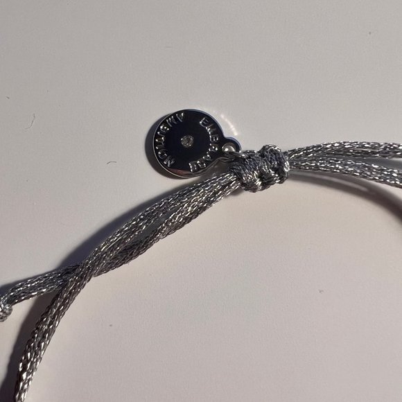 TORY BURCH EMBRACE AMBITION PAVÉ BRACELET SILVER - Picture 7 of 7